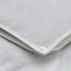 Fogarty White Goose Feather And Down All Seasons 13.5 Tog Duvet 8 Fogarty White Goose Feather And Down All Seasons 13.5 Tog Duvet -Furn. Shop 1000034552 alt03