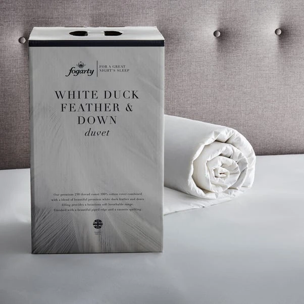 Fogarty Duck Feather And Down 4.5 Tog Duvet 2 Fogarty Duck Feather And Down 4.5 Tog Duvet - Image 2