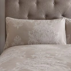 Dunelm Versailles Natural Reversible Duvet Cover And Pillowcase Set -Furn. Shop 1000075981 alt04