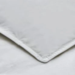 Fogarty Duck Feather And Down 13.5 Tog Duvet -Furn. Shop 1000086369 alt03