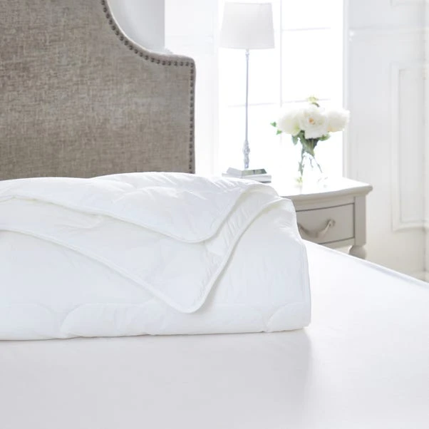 Dorma Sumptuous Down Like 4.5 Tog Duvet 2 Dorma Sumptuous Down Like 4.5 Tog Duvet - Image 2