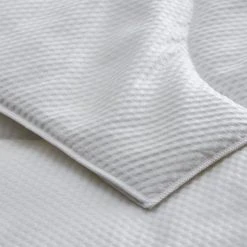 Fogarty Light & Lofty Warm Waffle 4.5 Tog Duvet 7 Fogarty Light & Lofty Warm Waffle 4.5 Tog Duvet -Furn. Shop 1000109804 alt03