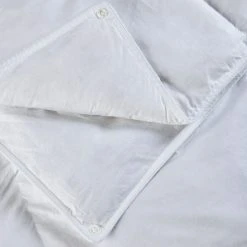 Fogarty White Goose Feather And Down 4.5 Tog Duvet -Furn. Shop 1000114305 alt02