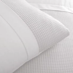 Dunelm Waffle White Duvet Cover And Pillowcase Set -Furn. Shop 1000121190 alt02