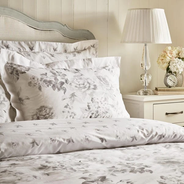 Holly Willoughby Tamsin Grey 100% Cotton Reversible Duvet Cover And Pillowcase Set 4 Holly Willoughby Tamsin Grey 100% Cotton Reversible Duvet Cover And Pillowcase Set - Image 4
