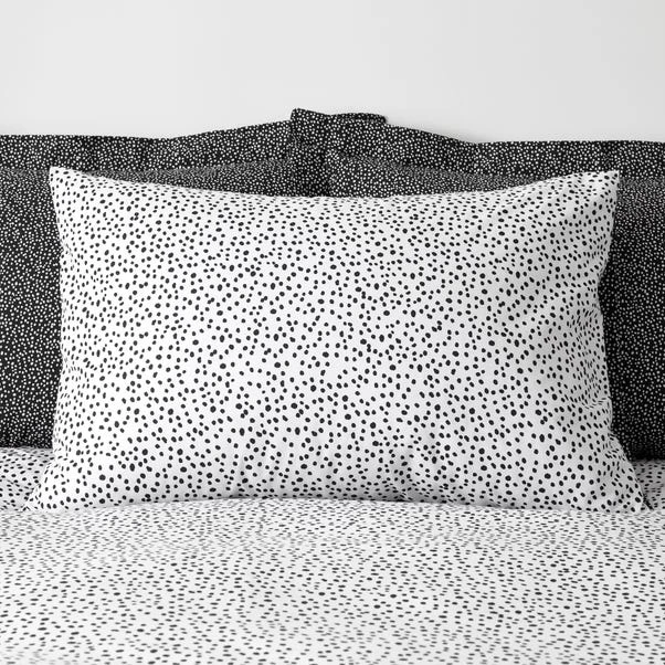 Dunelm Dottie Black Duvet Cover And Pillowcase Set 5 Dunelm Dottie Black Duvet Cover And Pillowcase Set - Image 5