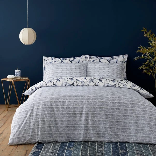 Dunelm Zen Navy Reversible Duvet Cover And Pillowcase Set 3 Dunelm Zen Navy Reversible Duvet Cover And Pillowcase Set - Image 3