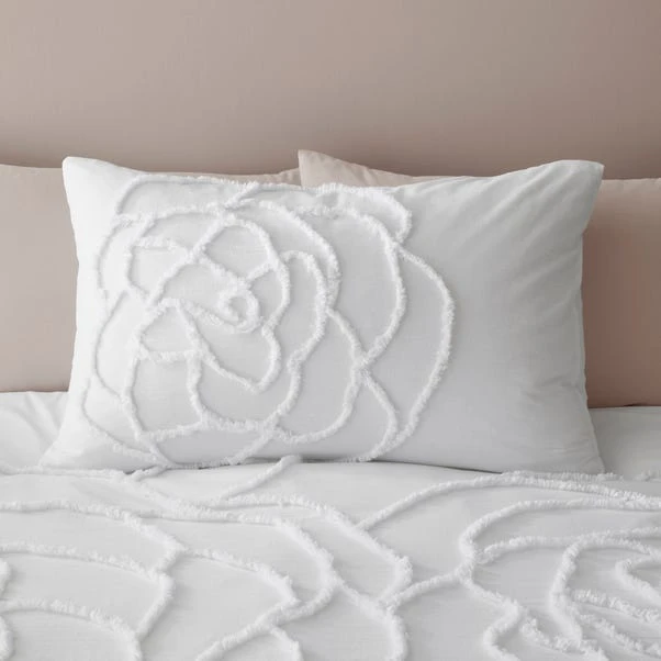 Dunelm Talia White Tufted 100% Cotton Duvet Cover And Pillowcase Set 3 Dunelm Talia White Tufted 100% Cotton Duvet Cover And Pillowcase Set - Image 3