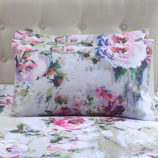 Avery Green Odette Floral Natural 100% Cotton Sateen Duvet Cover And Pillowcase Set 2 Avery Green Odette Floral Natural 100% Cotton Sateen Duvet Cover And Pillowcase Set - Image 2