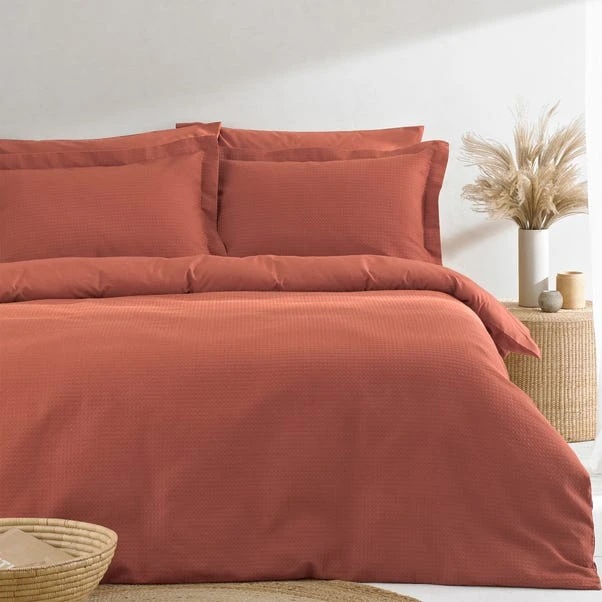 The Linen Yard Waffle Red Clay 100% Cotton Duvet Cover And Pillowcase Set 1 The Linen Yard Waffle Red Clay 100% Cotton Duvet Cover And Pillowcase Set