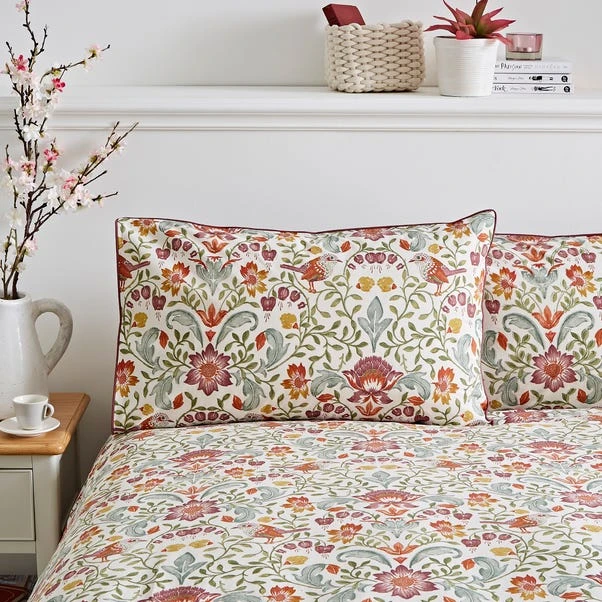 Dunelm Ruskin Red 100% Cotton Reversible Duvet Cover And Pillowcase Set 3 Dunelm Ruskin Red 100% Cotton Reversible Duvet Cover And Pillowcase Set - Image 3