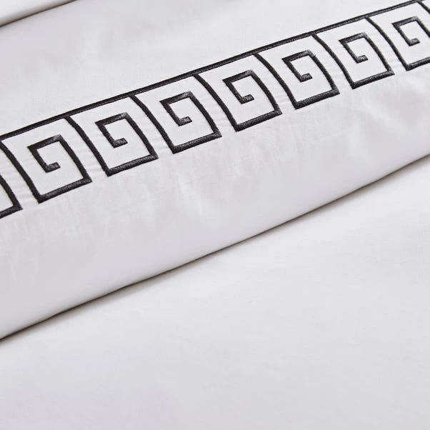 Hotel Greek Key White Duvet Cover And Pillowcase Set 3 Hotel Greek Key White Duvet Cover And Pillowcase Set - Image 3