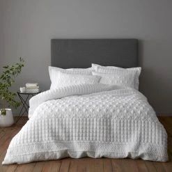 Dunelm Billie White Duvet Cover And Pillowcase Set