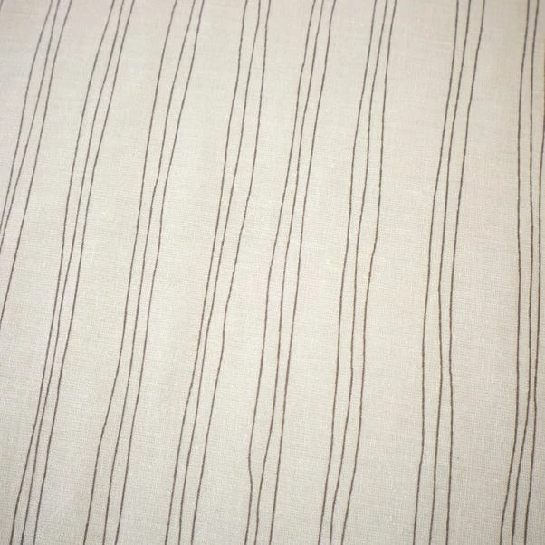 Dunelm Winnie Floral Natural 100% Cotton Duvet Cover And Pillowcase Set 4 Dunelm Winnie Floral Natural 100% Cotton Duvet Cover And Pillowcase Set - Image 4