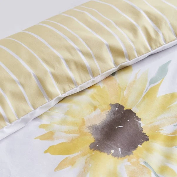 Catherine Lansfield Painted Sunflowers Duvet Cover And Pillowcase Set 3 Catherine Lansfield Painted Sunflowers Duvet Cover And Pillowcase Set - Image 3
