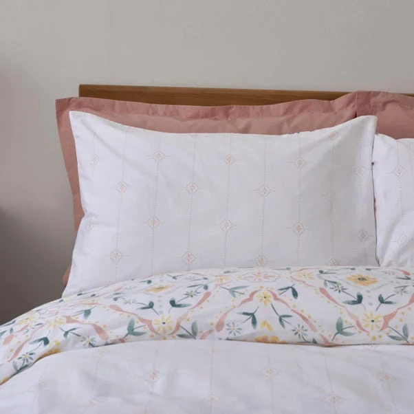 Dunelm Sofia Floral Anti-Allergy 100% Cotton Duvet Cover And Pillowcase Set 6 Dunelm Sofia Floral Anti-Allergy 100% Cotton Duvet Cover And Pillowcase Set - Image 6
