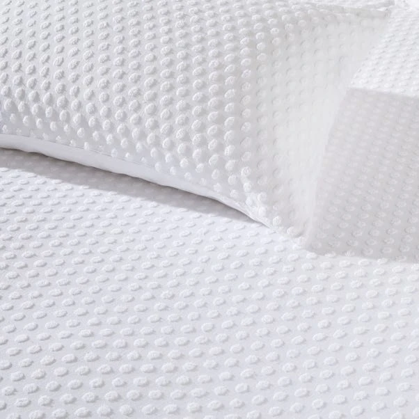 The Linen Yard Polka Tuft White 100% Cotton Duvet Cover & Pillowcase Set 3 The Linen Yard Polka Tuft White 100% Cotton Duvet Cover & Pillowcase Set - Image 3