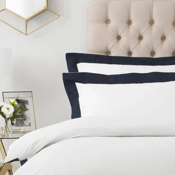 Paoletti Harvard Navy 100% Cotton Duvet Cover & Pillowcase Set 3 Paoletti Harvard Navy 100% Cotton Duvet Cover & Pillowcase Set - Image 3