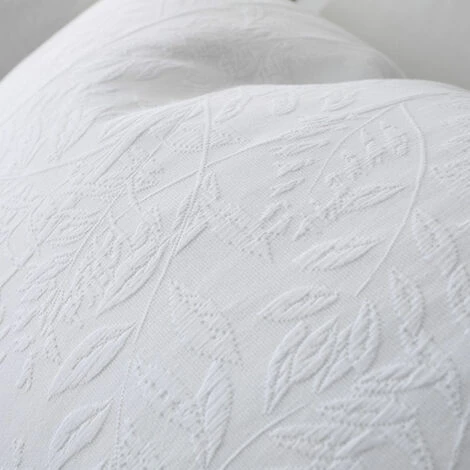 Bianca Matelassé Jacquard Leaves 100% Cotton 200 Thread Count Duvet Cover Set, White, Double 4 Bianca Matelassé Jacquard Leaves 100% Cotton 200 Thread Count Duvet Cover Set, White, Double - Image 4