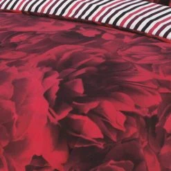 Night Zone Rose And Stripe Print Reversible Duvet, Red, Single -Furn. Shop 87105975 3