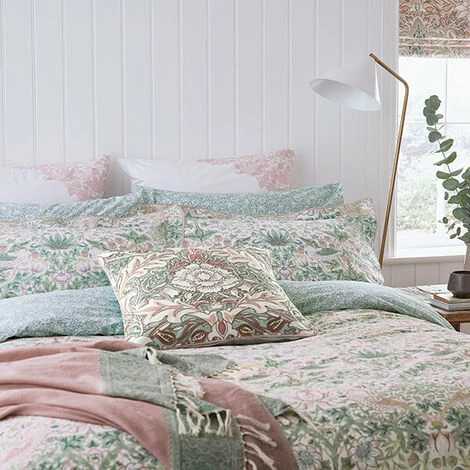 Morris & Co Strawberry Thief Duvet Cover Double Cochineal Pink 2 Morris & Co Strawberry Thief Duvet Cover Double Cochineal Pink - Image 2