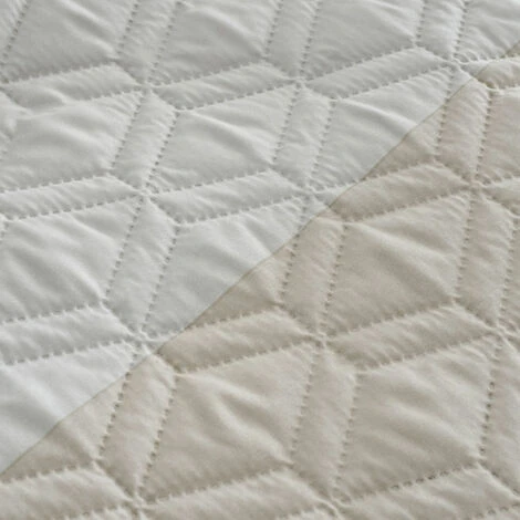 Catherine Lansfield Ombre Geo Pinsonic Easy Care Duvet Cover Set, Natural, Double 4 Catherine Lansfield Ombre Geo Pinsonic Easy Care Duvet Cover Set, Natural, Double - Image 4