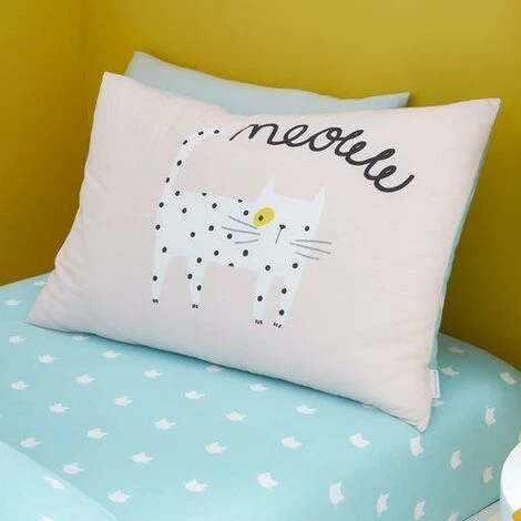 Catherine Lansfield Kids Cute Cats Pink Duvet Cover Set Reversible Polka Dot Bedding - Junior 2 Catherine Lansfield Kids Cute Cats Pink Duvet Cover Set Reversible Polka Dot Bedding - Junior - Image 2